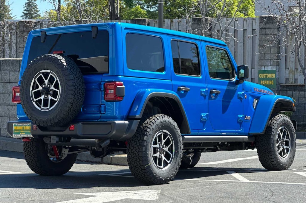New 2026 Jeep Wrangler 4-DOOR RUBICON Sport Utility