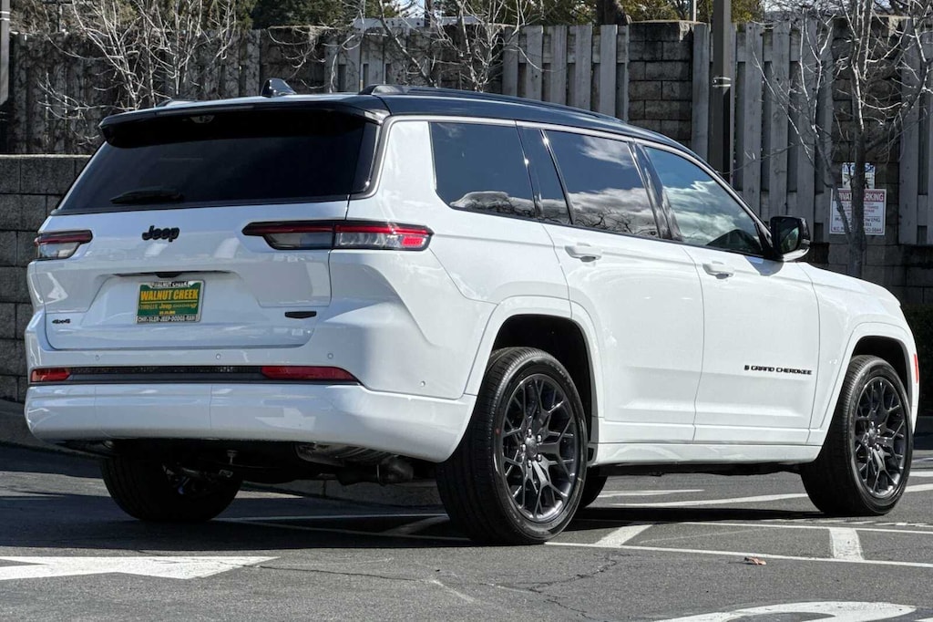 New 2026 Jeep Grand Cherokee L SUMMIT 4X4 Sport Utility