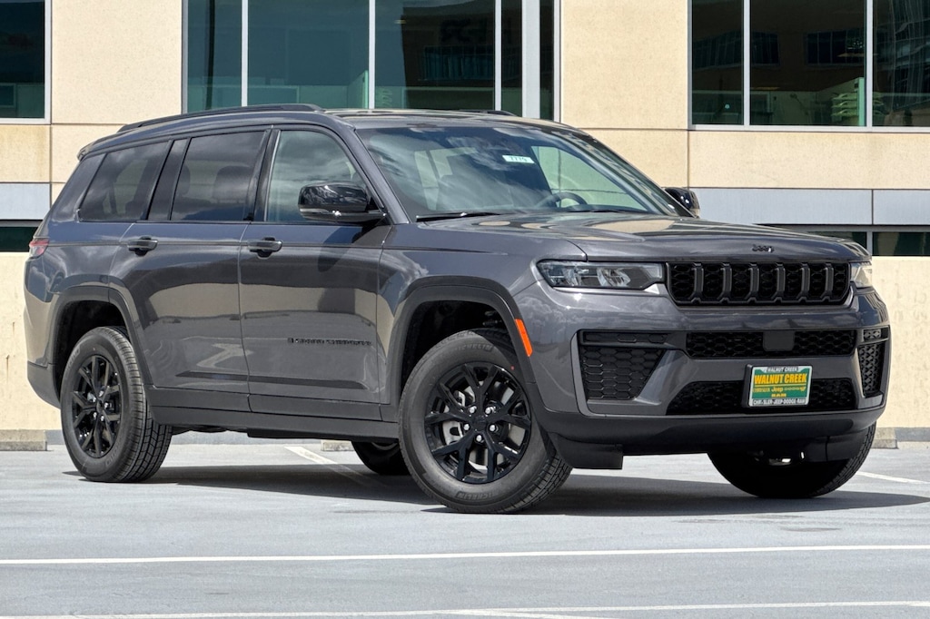 New 2026 Jeep Grand Cherokee L LAREDO ALTITUDE 4X4 Sport Utility