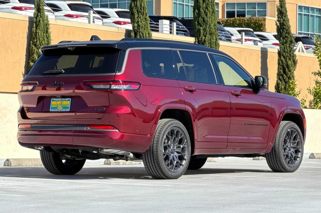 New 2026 Jeep Grand Cherokee L SUMMIT 4X4 Sport Utility