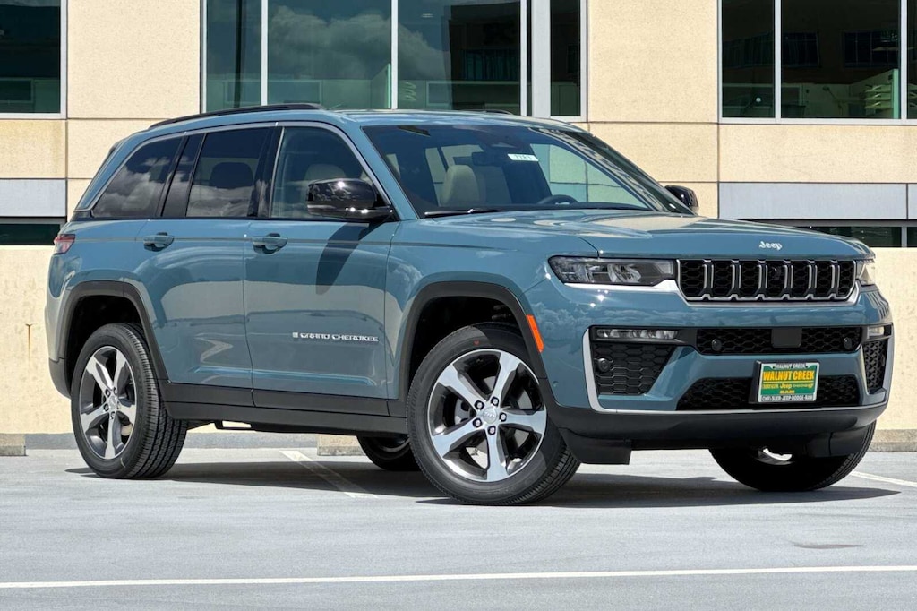 New 2026 Jeep Grand Cherokee LIMITED 4X4 Sport Utility