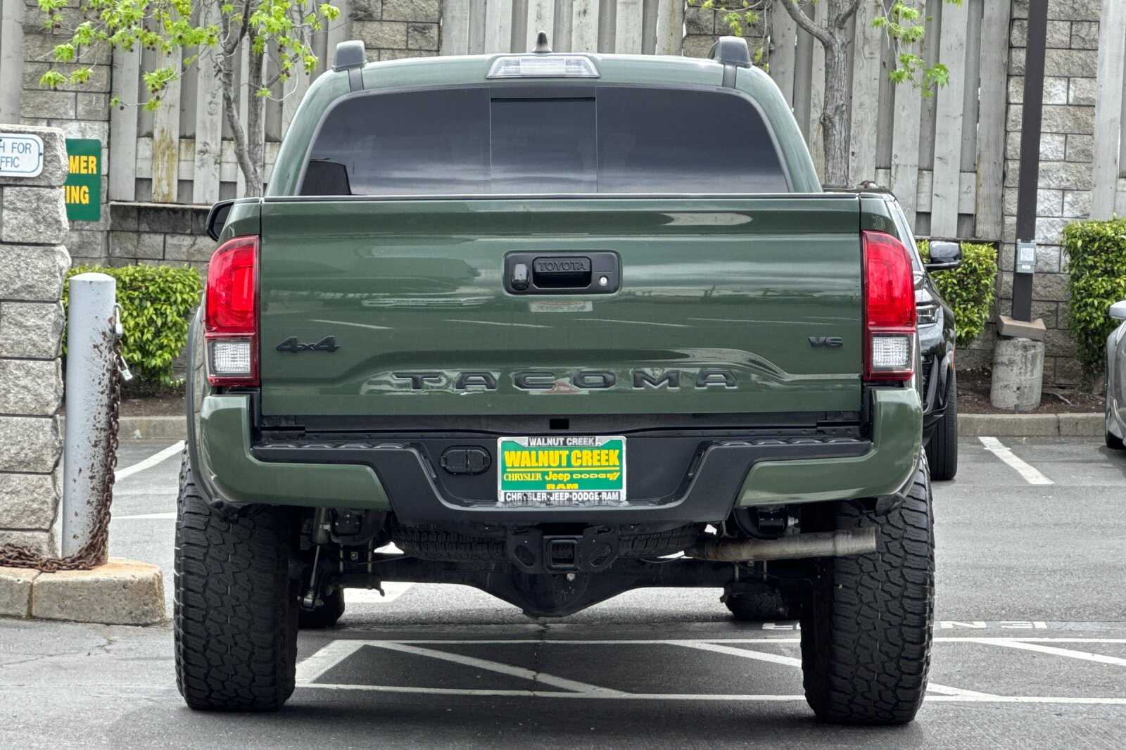 2021 Toyota Tacoma SR5 V6 photo 4