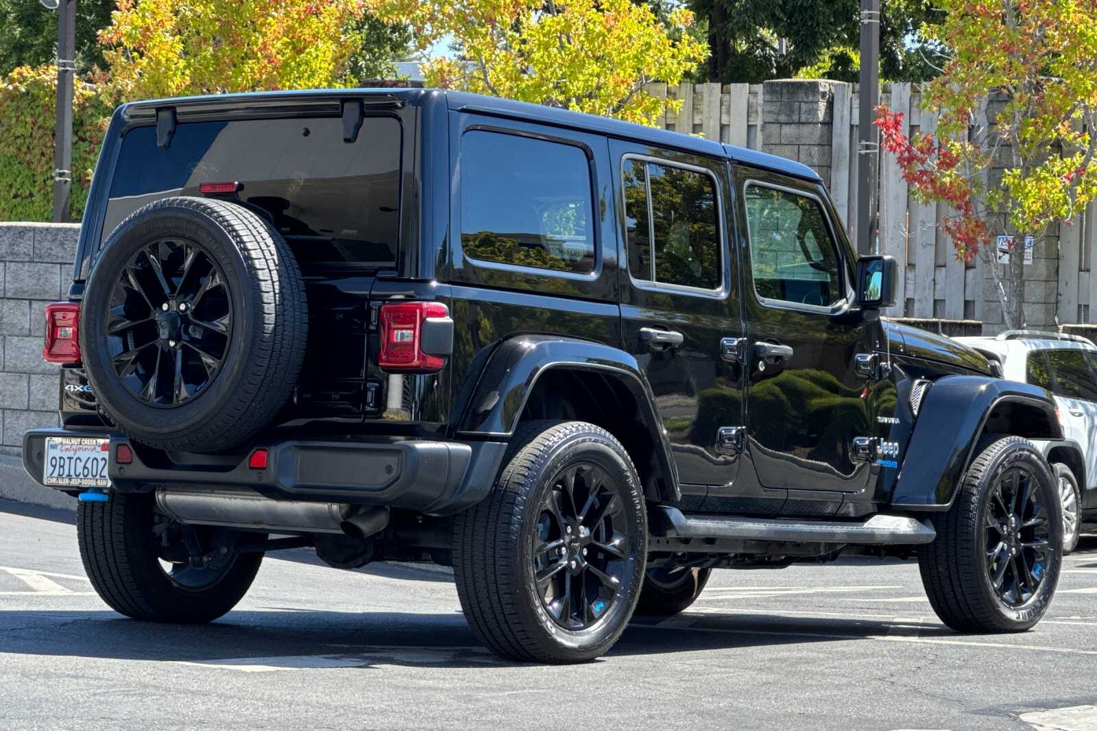 2022 Jeep Wrangler Unlimited Sahara 4xe photo 3