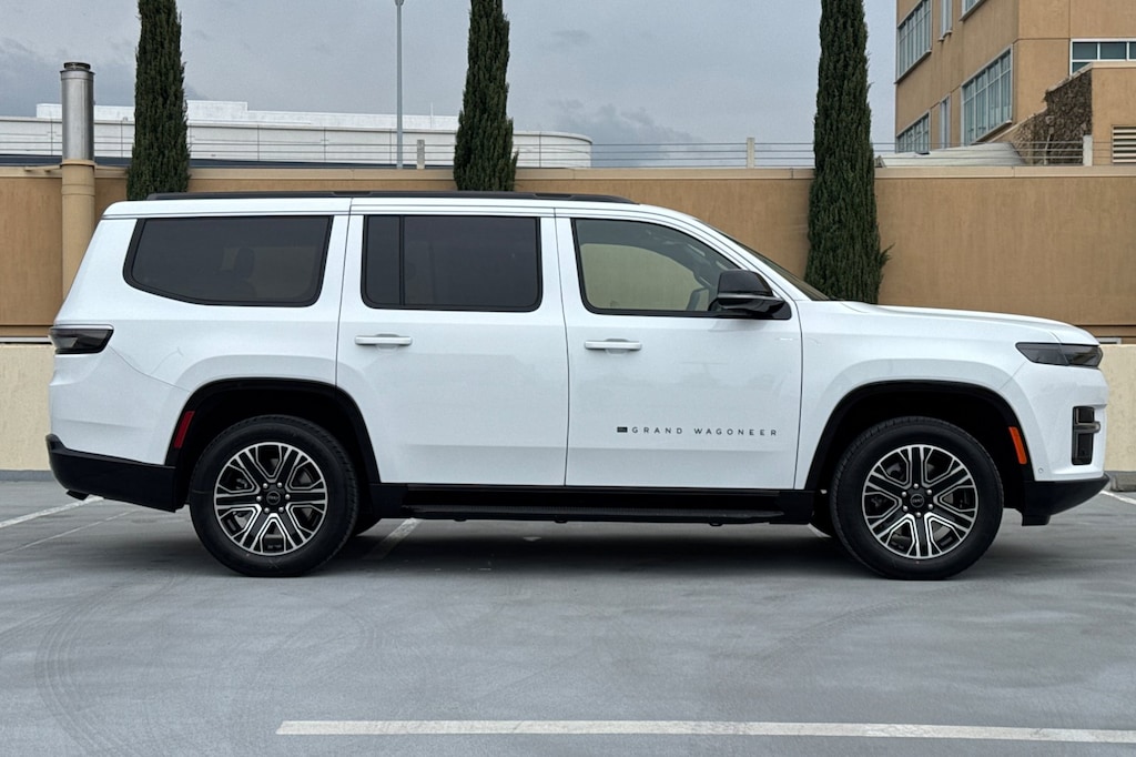 New 2026 Jeep Grand Wagoneer 4X4 Sport Utility