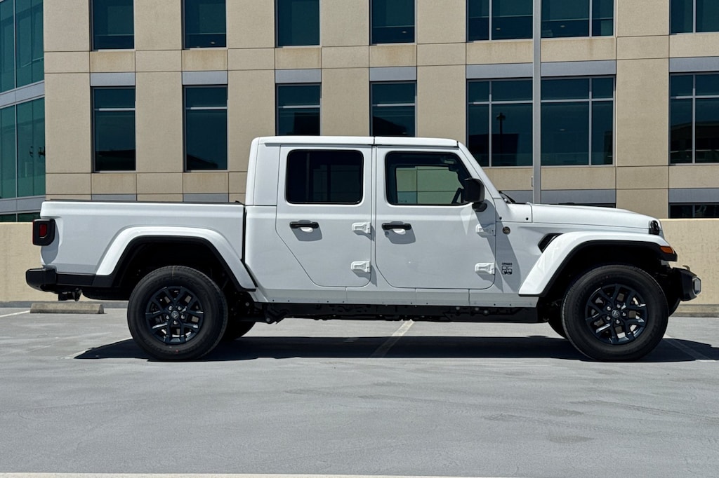 New 2026 Jeep Gladiator 85TH ANNIVERSARY EDITION 4X4 Pickup