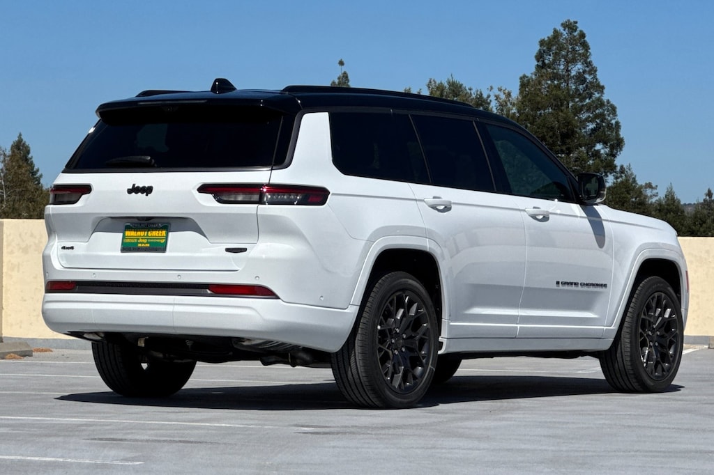 New 2026 Jeep Grand Cherokee L SUMMIT 4X4 Sport Utility