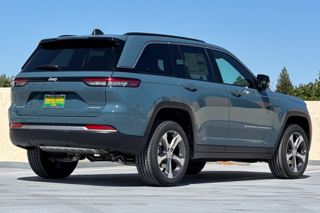 New 2026 Jeep Grand Cherokee LIMITED 4X4 Sport Utility