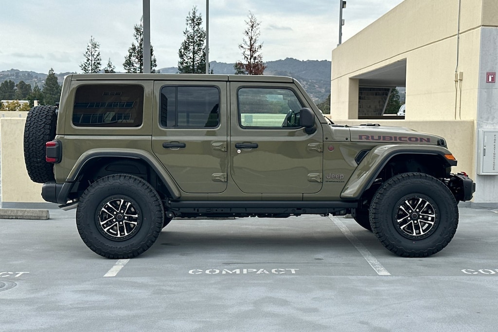 New 2026 Jeep Wrangler 4-DOOR RUBICON X Sport Utility