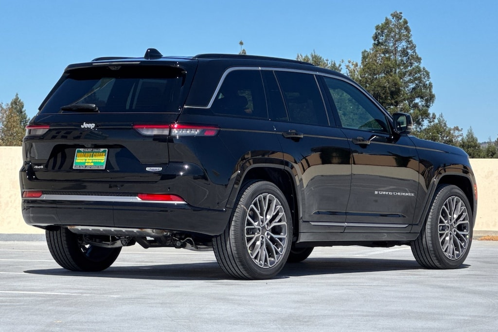 New 2026 Jeep Grand Cherokee SUMMIT 4X4 Sport Utility