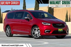 2026 Chrysler Pacifica PINNACLE Passenger Van