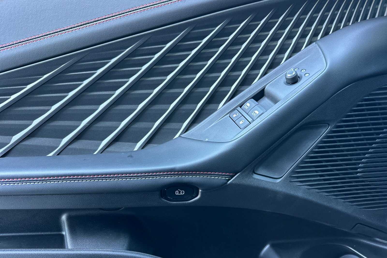 2025 Dodge Charger Daytona R/T - Photo 8