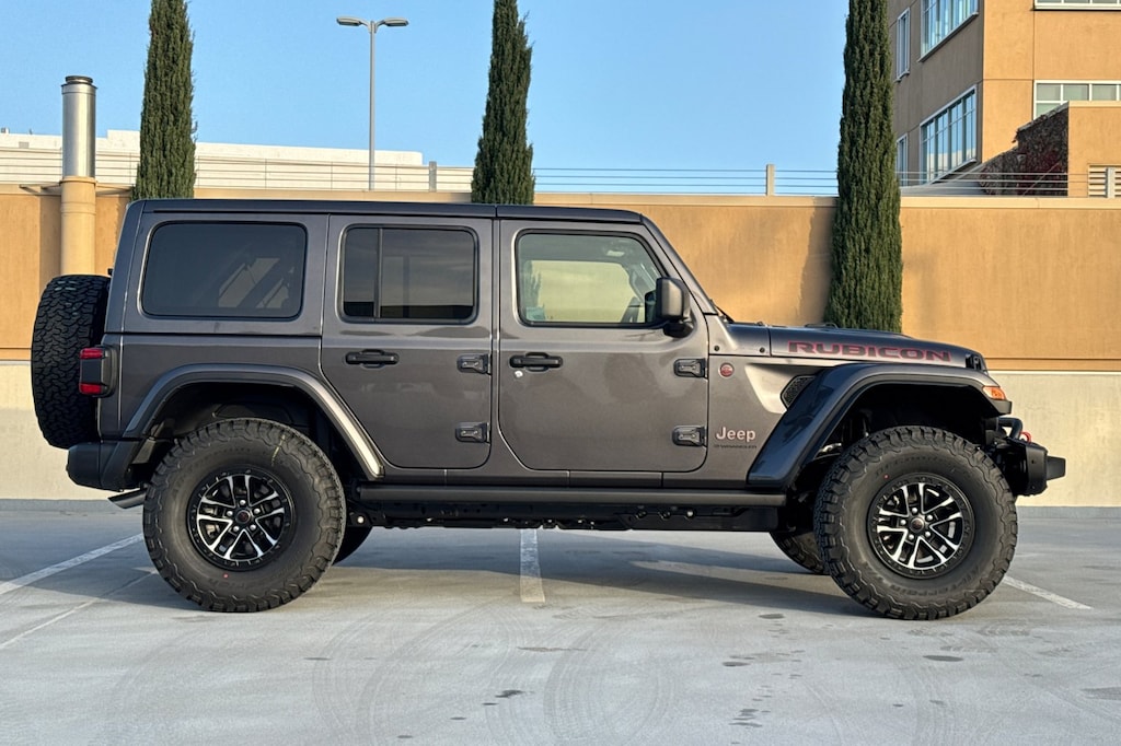 New 2026 Jeep Wrangler 4-DOOR RUBICON X Sport Utility