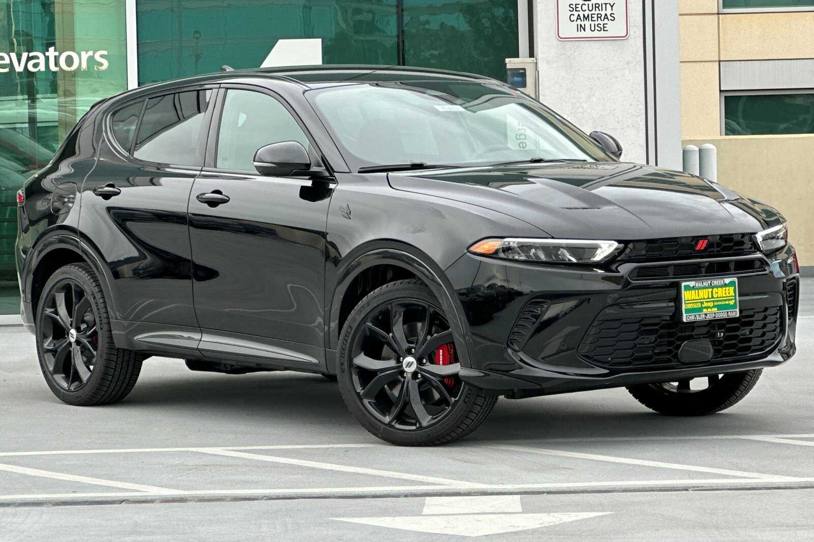 2024 Dodge Hornet R/T photo 2