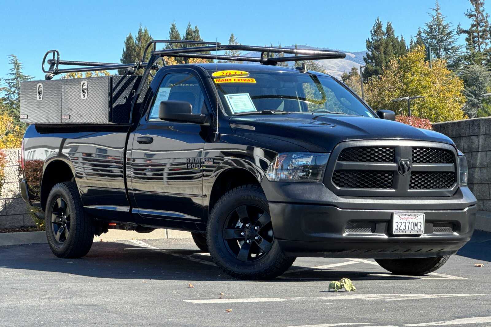 2022 Ram 1500 Classic Tradesman photo 2