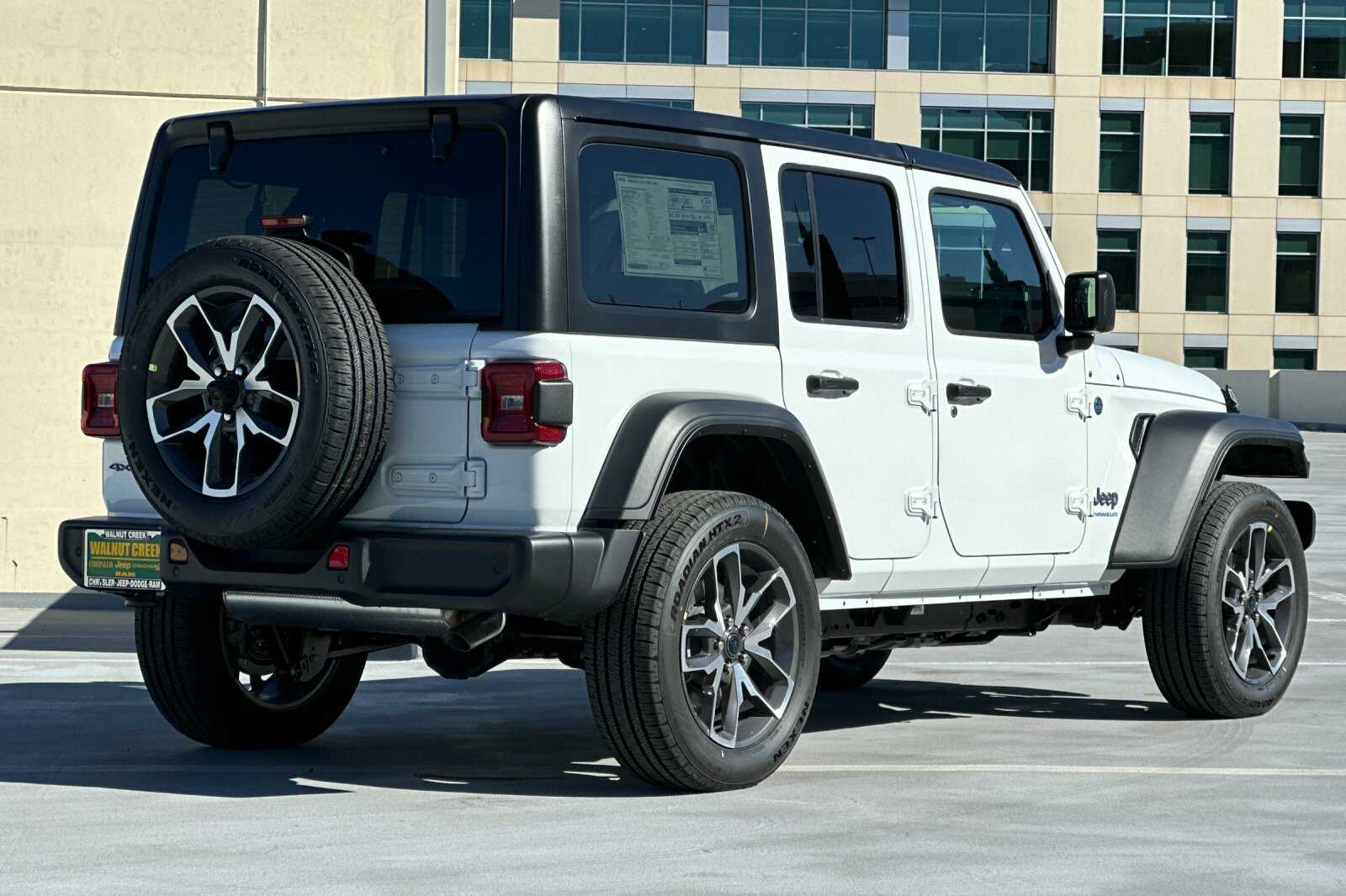 2025 Jeep Wrangler 4xe Sport S photo 4