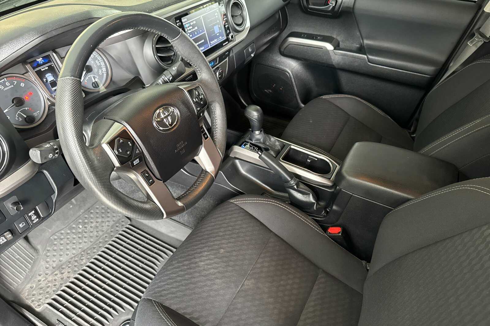 2021 Toyota Tacoma SR5 V6 photo 6