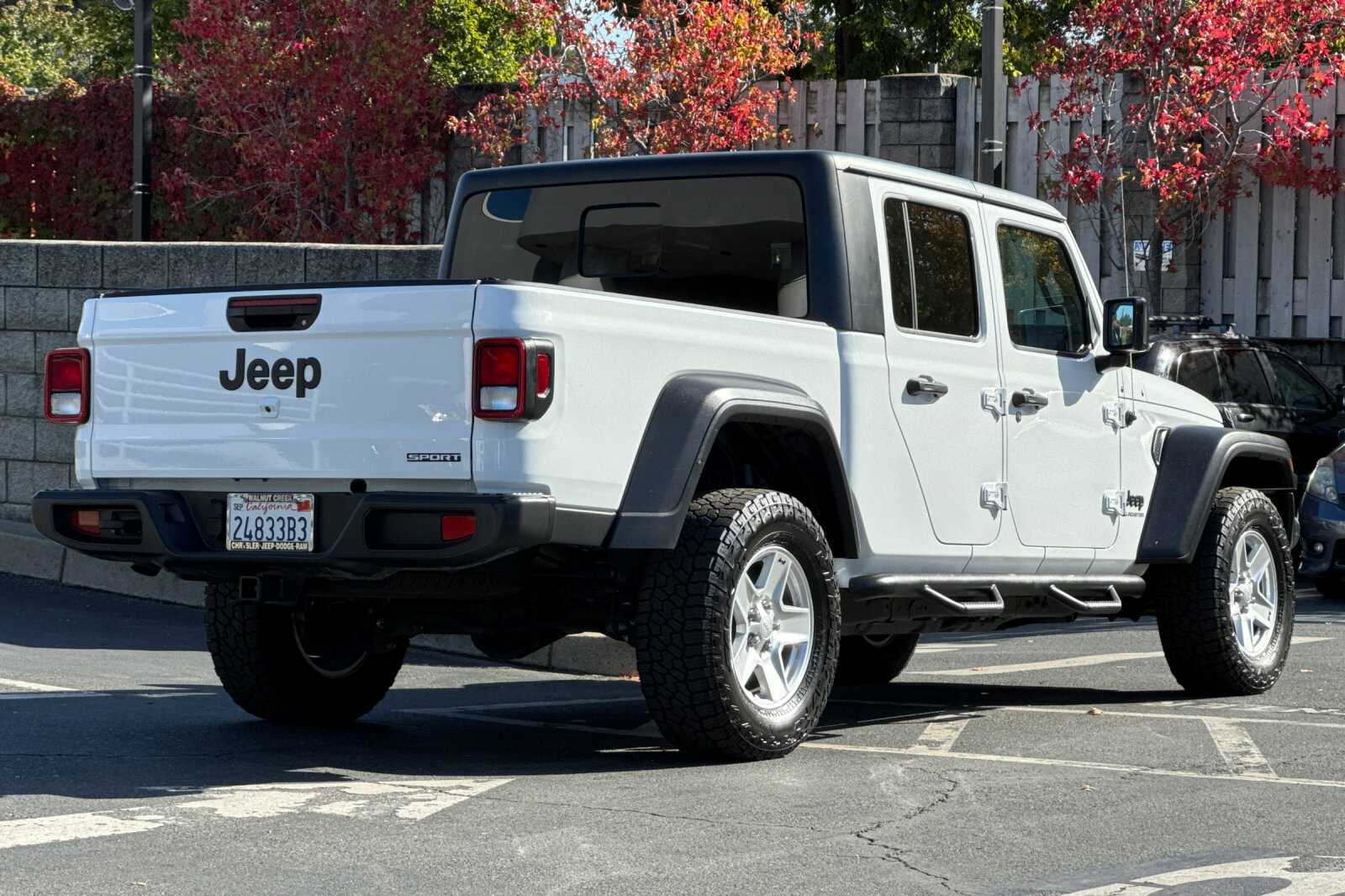 2020 Jeep Gladiator Sport S photo 4