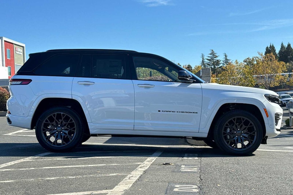 New 2025 Jeep Grand Cherokee SUMMIT RESERVE 4X4 Sport Utility