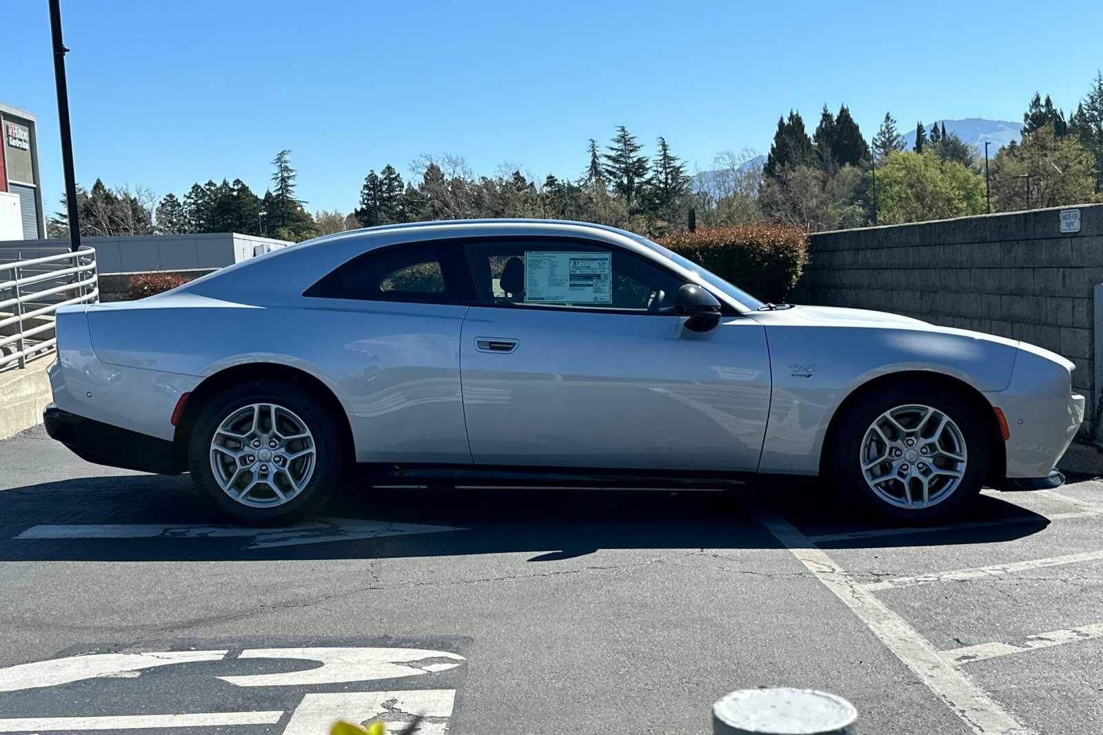 2025 Dodge Charger Daytona R/T AWD photo 3