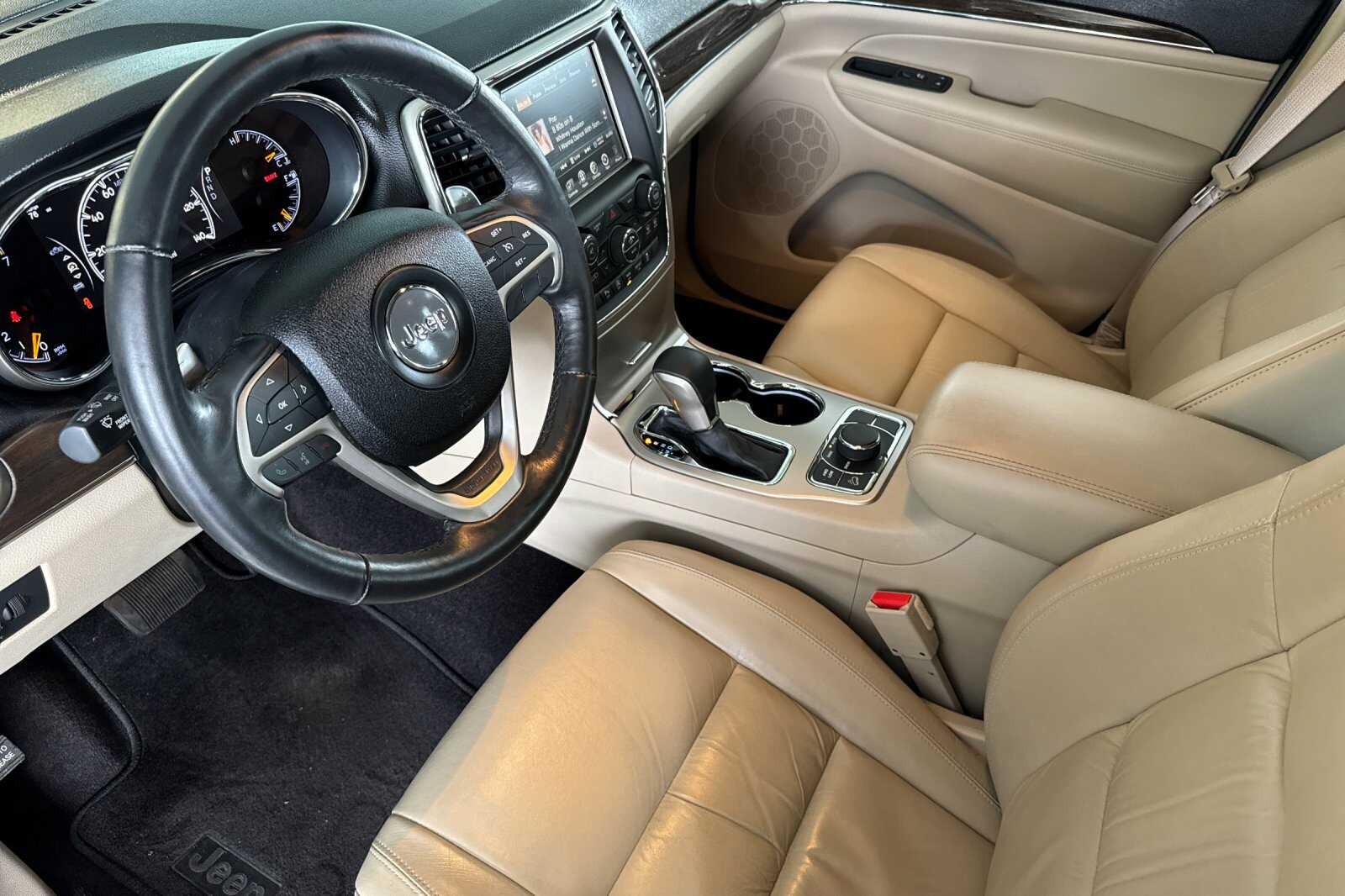 2016 Jeep Grand Cherokee Limited photo 6