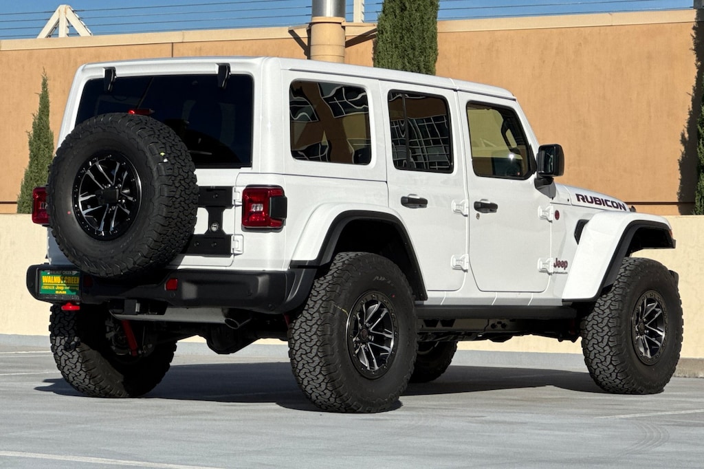 New 2026 Jeep Wrangler 4-DOOR RUBICON X Sport Utility