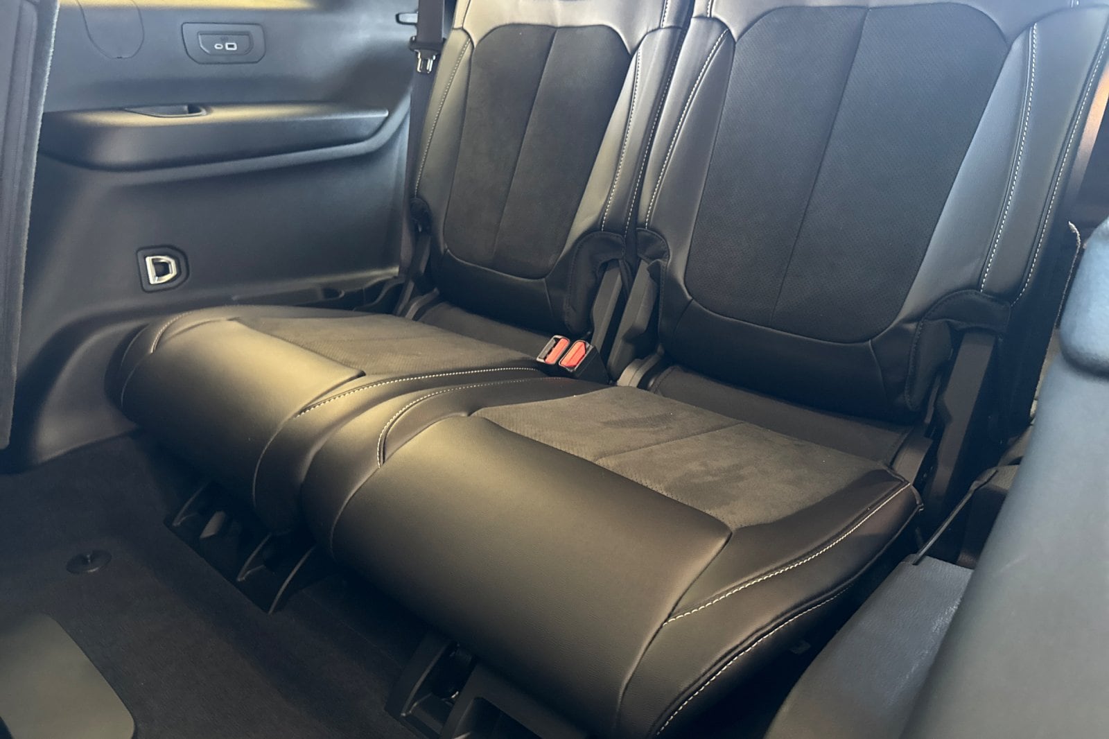 2025 Jeep Grand Cherokee L Altitude - Photo 12