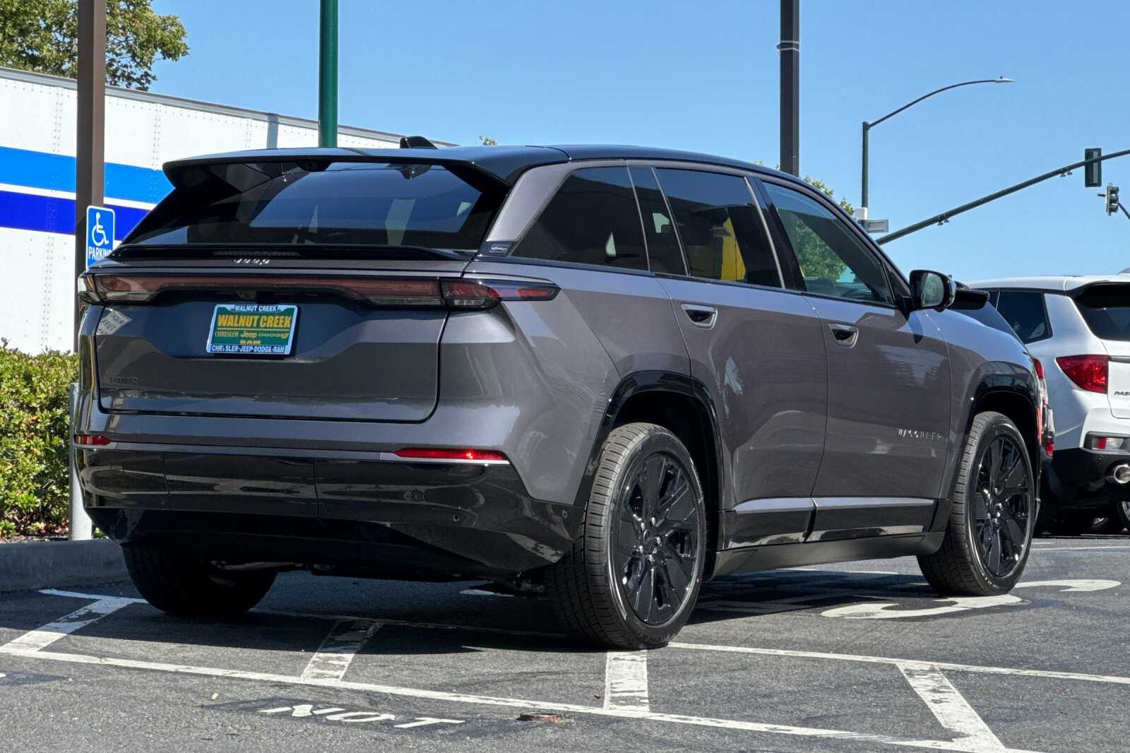 2025 Jeep Wagoneer S Launch Edition photo 4
