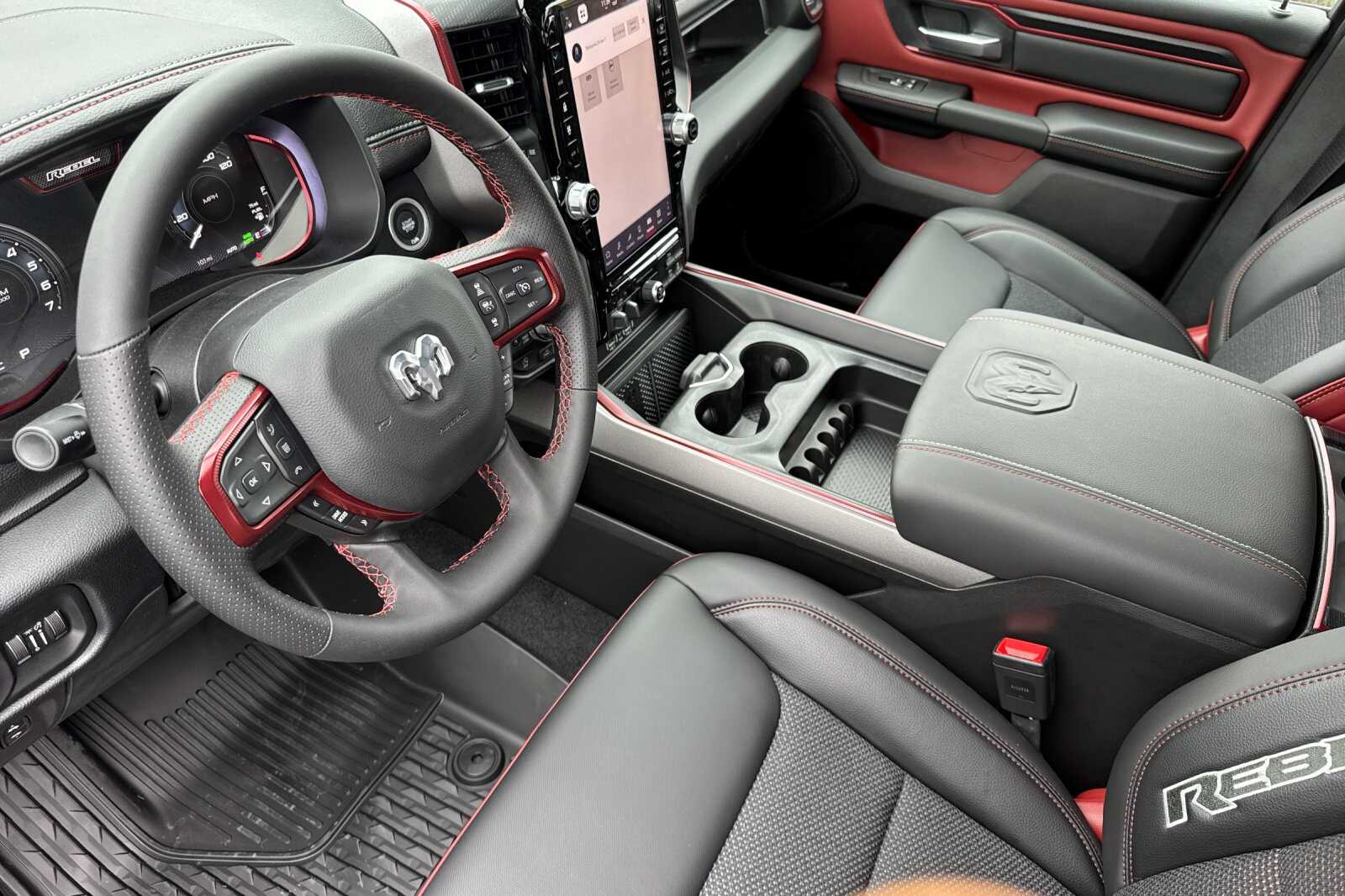 2026 RAM 1500 Rebel - Photo 7