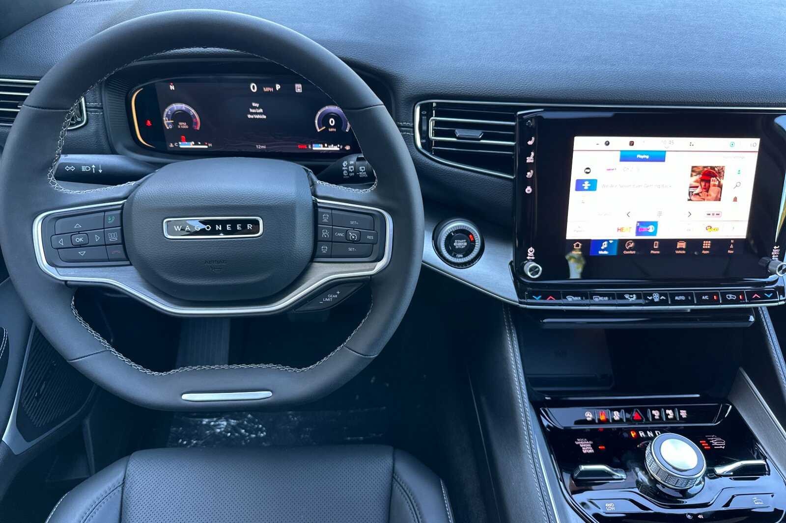 2025 Jeep Wagoneer Series II - Photo 11