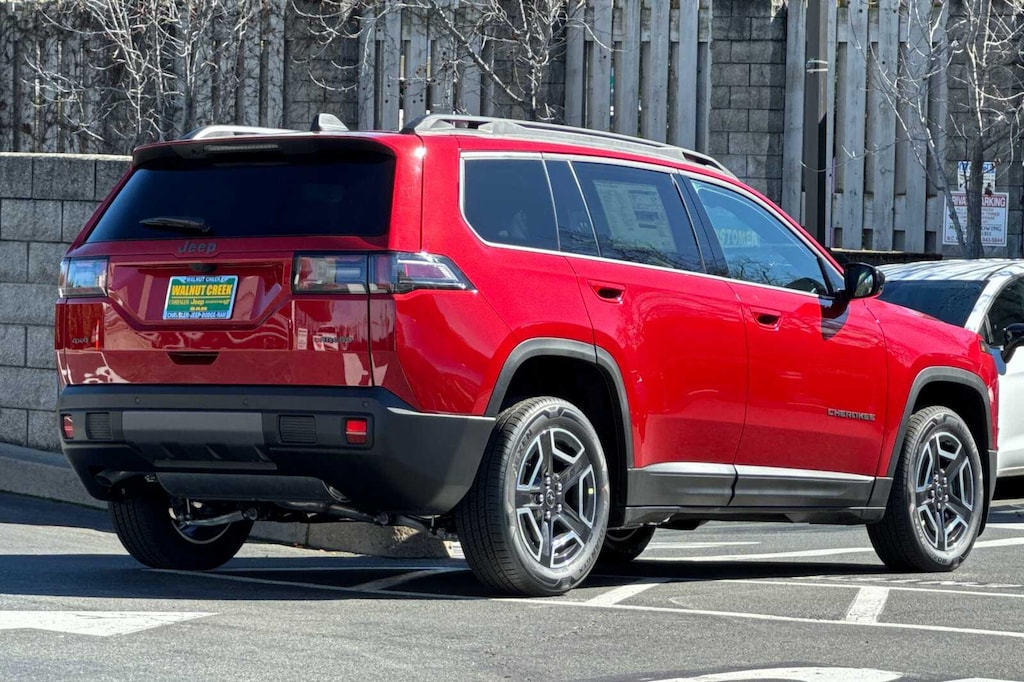 New 2026 Jeep Cherokee LAREDO 4X4 Sport Utility
