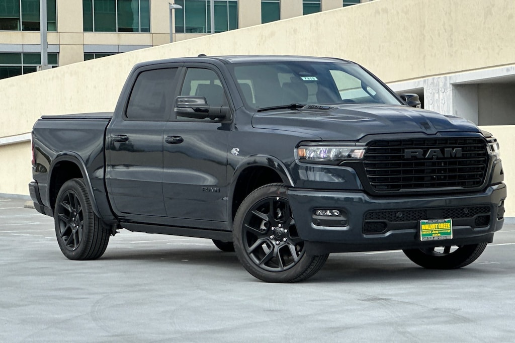 New 2026 Ram 1500 LARAMIE CREW CAB 4X4 5'7 BOX Pickup