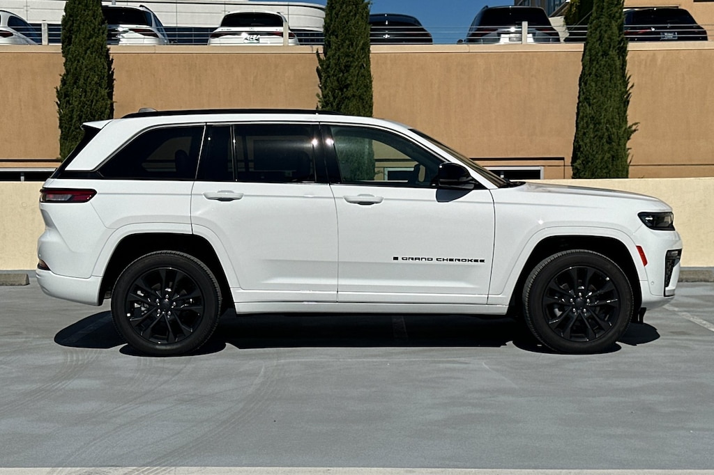 New 2026 Jeep Grand Cherokee LIMITED RESERVE 4X4 Sport Utility