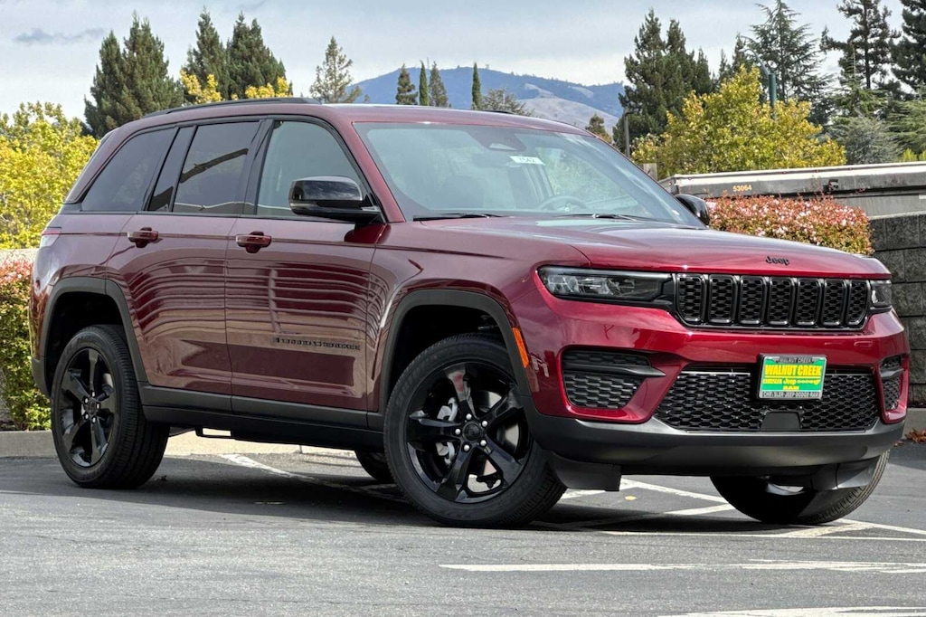 New 2025 Jeep Grand Cherokee ALTITUDE X 4X4 Sport Utility