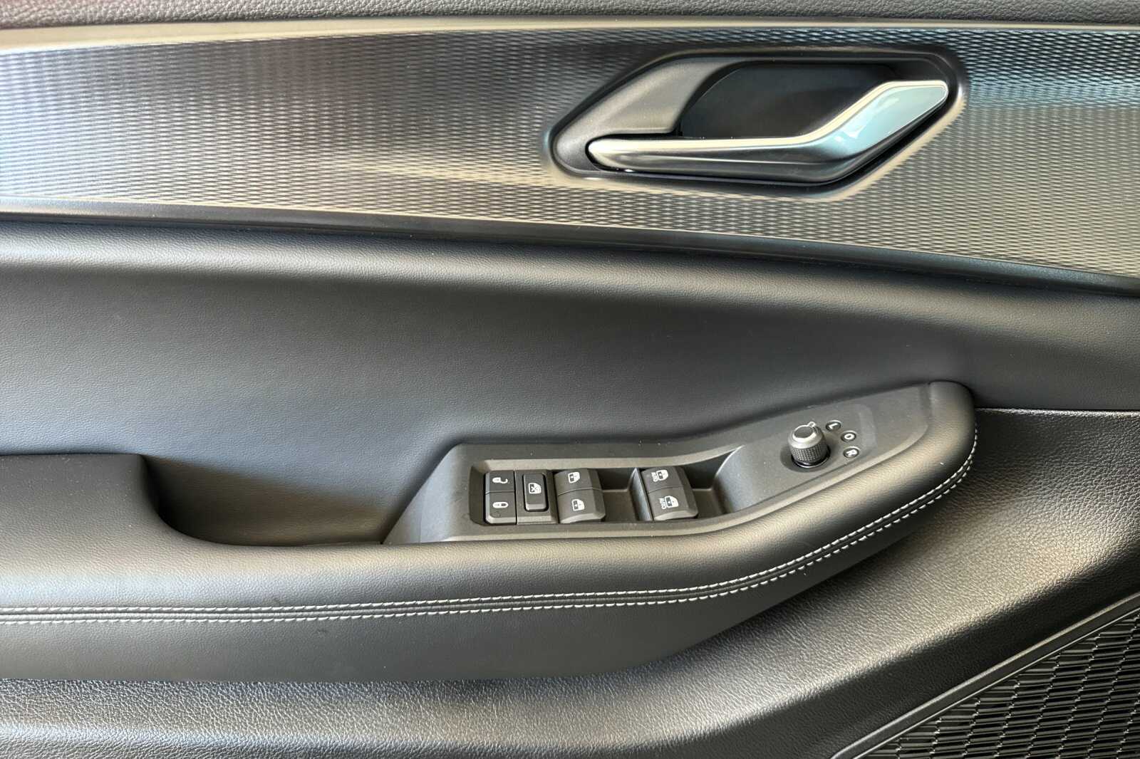 2025 Jeep Grand Cherokee Altitude - Photo 8