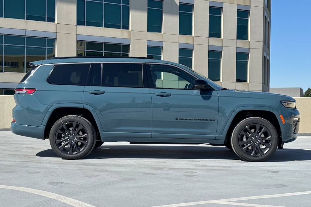 New 2026 Jeep Grand Cherokee L LIMITED RESERVE 4X4 Sport Utility