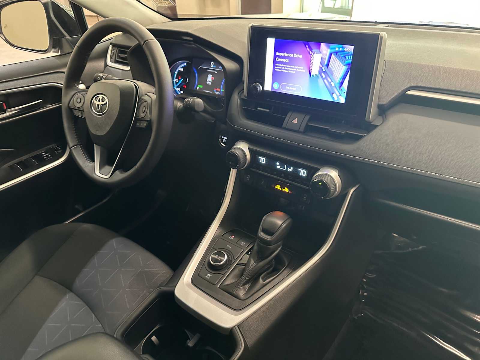 Thumbnail: 2024 Toyota RAV4 - 29