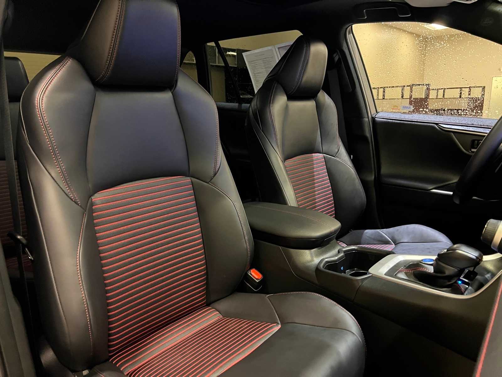 Thumbnail: 2024 Toyota RAV4 - 14