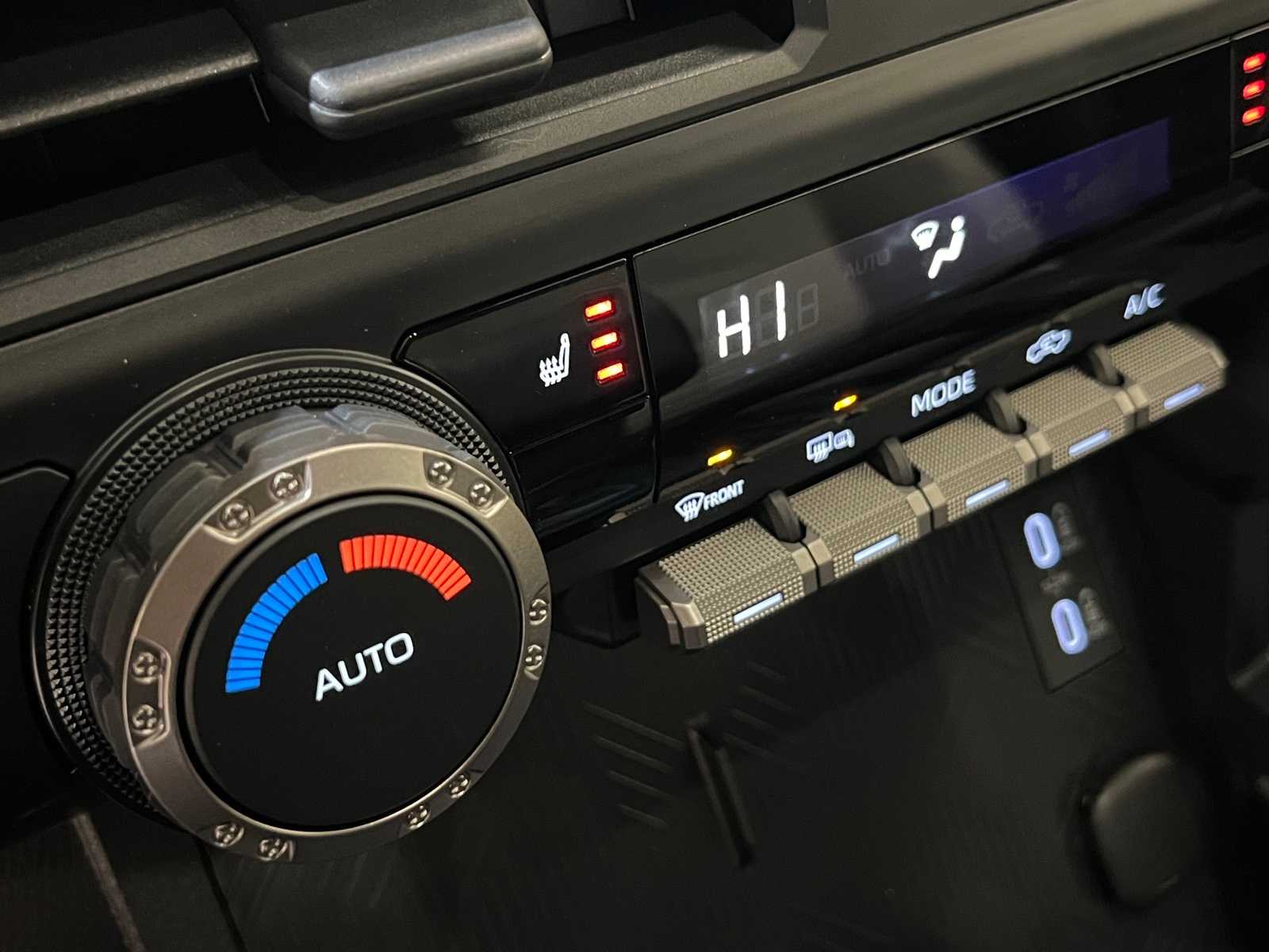 Thumbnail: 2025 Toyota Tacoma - 27