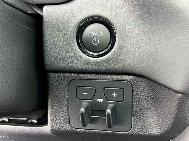 Thumbnail: 2025 Toyota Tundra - 21