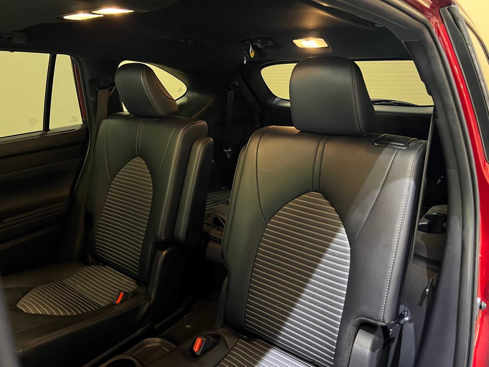 Thumbnail: 2024 Toyota Highlander - 13