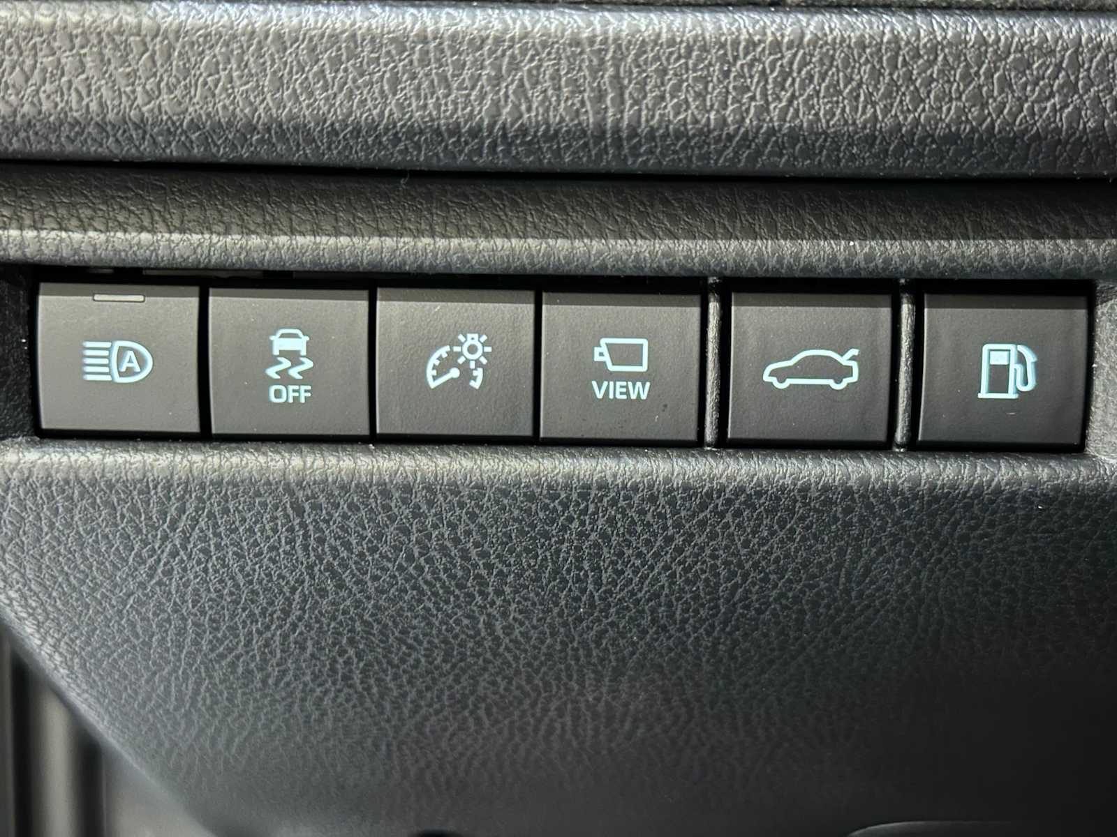 Thumbnail: 2026 Toyota Camry - 19