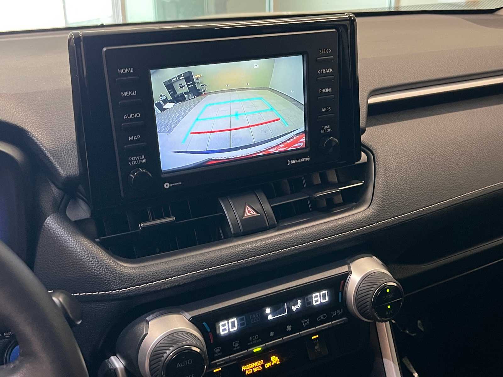 Thumbnail: 2021 Toyota RAV4 - 26