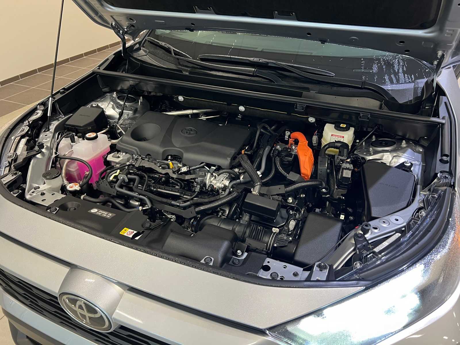 Thumbnail: 2025 Toyota RAV4 - 9