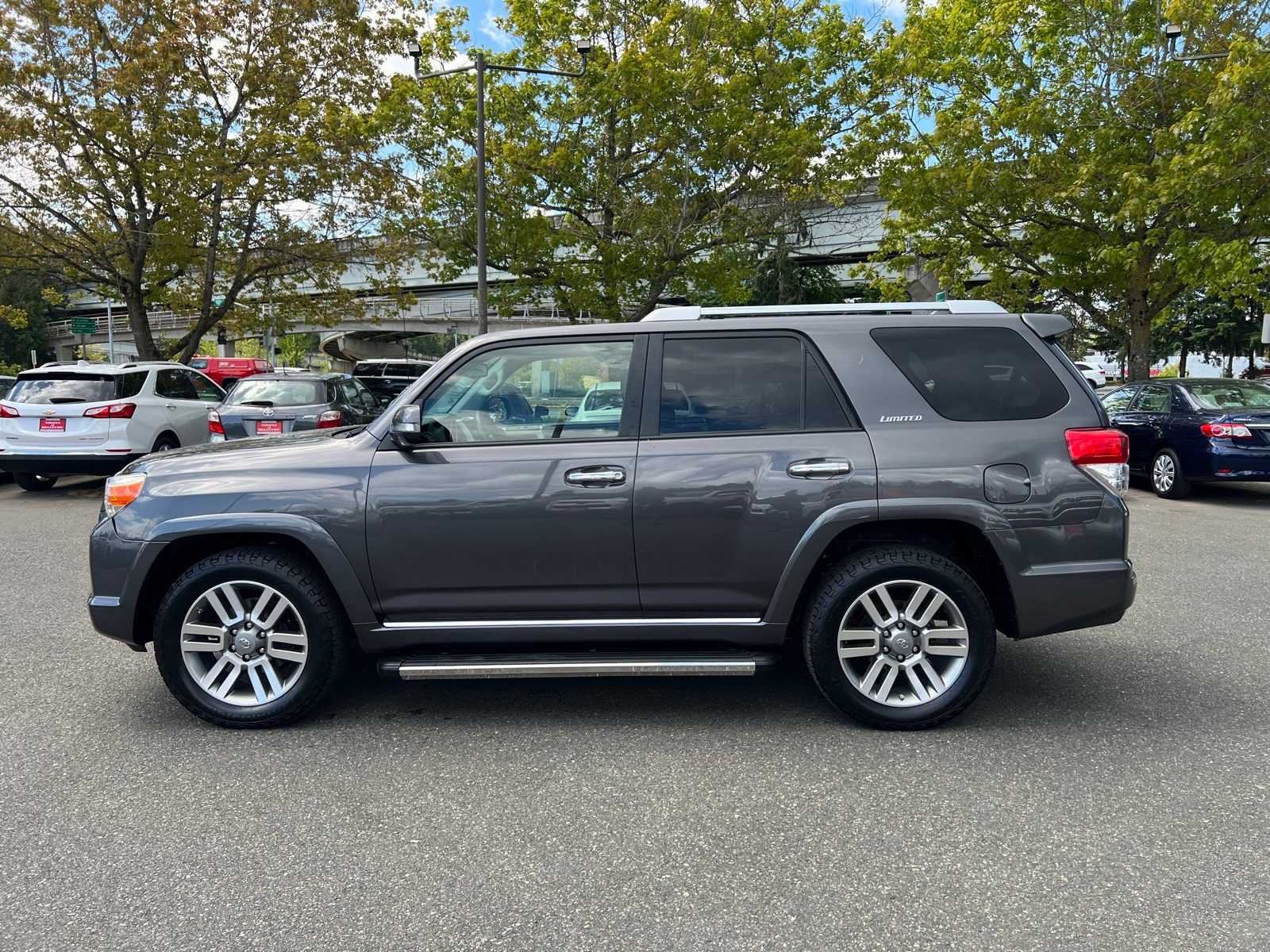 Thumbnail: 2011 Toyota 4Runner - 3