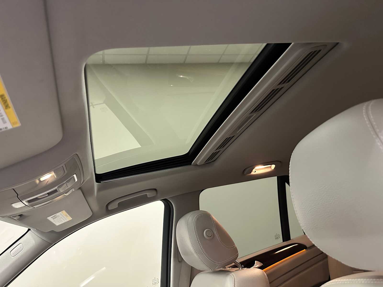 Thumbnail: 2014 Mercedes-Benz M-Class - 21