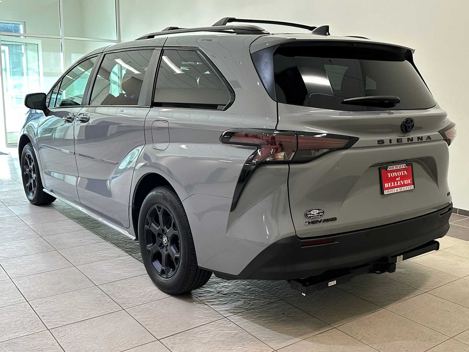 Thumbnail: 2025 Toyota Sienna - 4