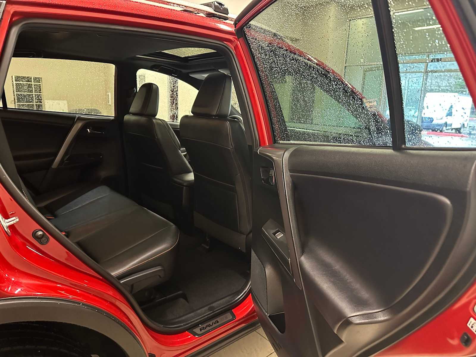 Thumbnail: 2016 Toyota RAV4 - 26