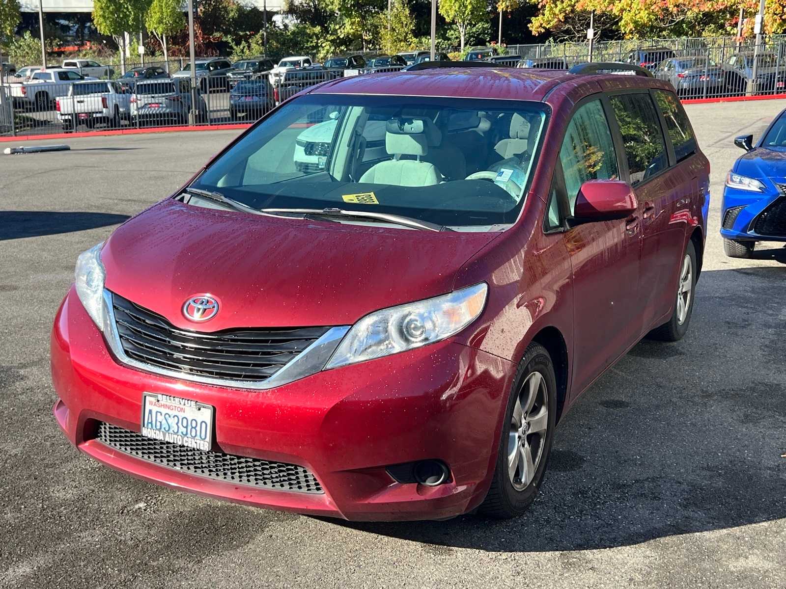2011 Toyota Sienna LE -
                  Bellevue, WA