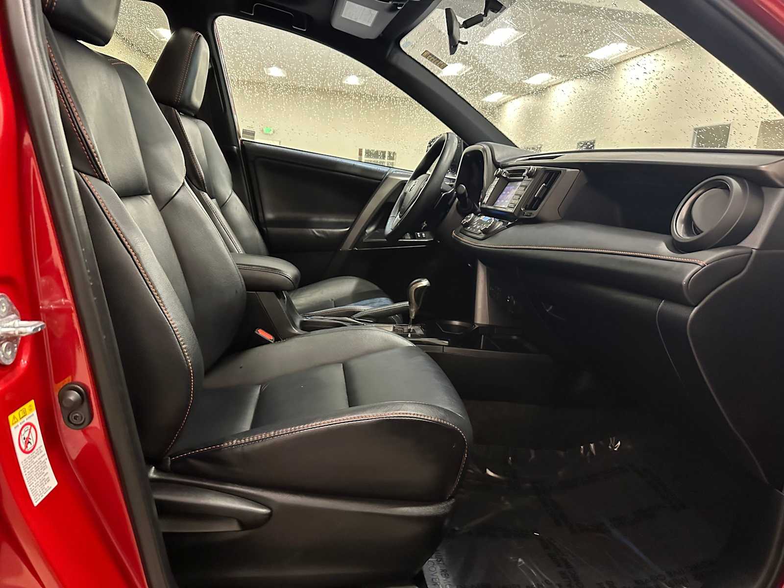 Thumbnail: 2016 Toyota RAV4 - 27