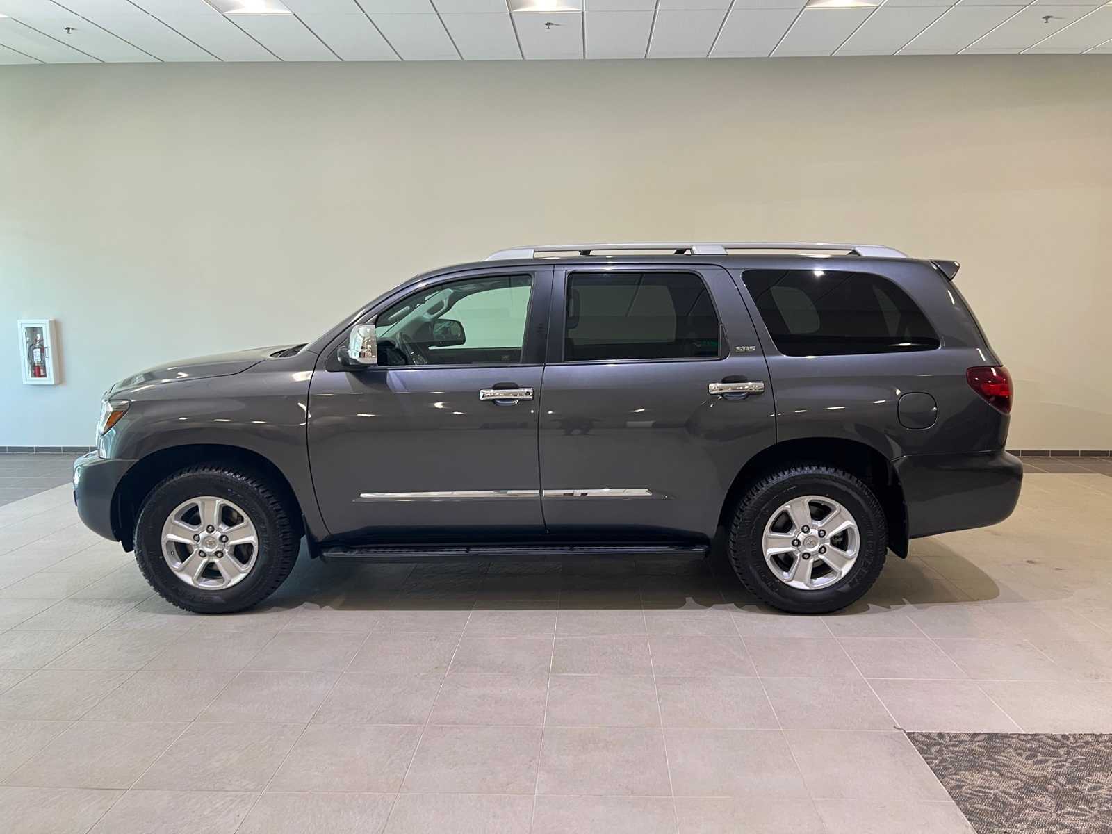 Thumbnail: 2018 Toyota Sequoia - 3